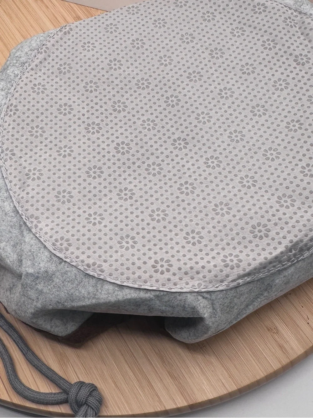 New! Snuggle mat for fast-eating dogs - machine washable